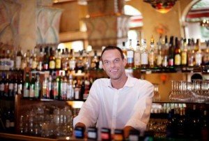 How to Become a Bar Manager