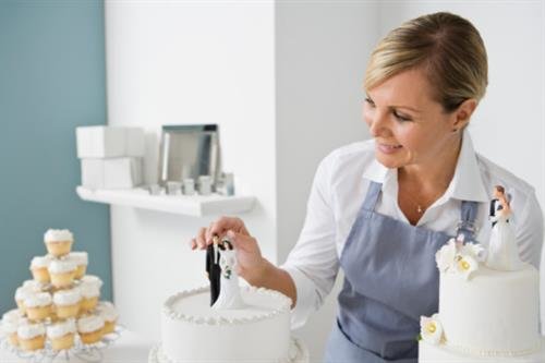 How To Become A Cake Decorator Web College Search - How To Get A Job As Cake Decorator